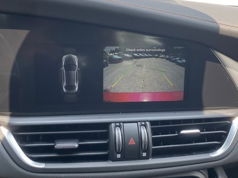 New 2025 Alfa Romeo Giulia AWD w/ Driving Assist Package image 29