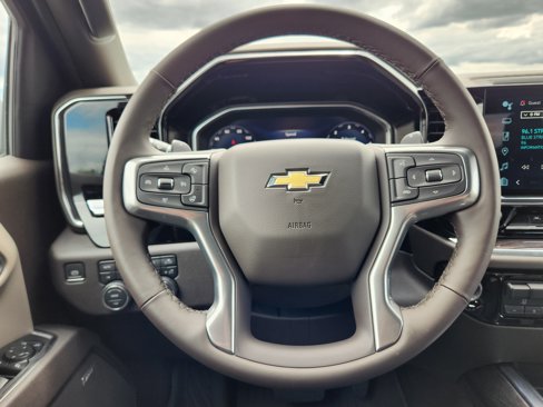 New 2026 Chevrolet Silverado 1500 LTZ w/ Z71 Off-Road Package image 12