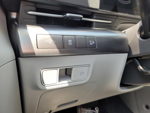 New 2025 Hyundai Kona SEL image 13
