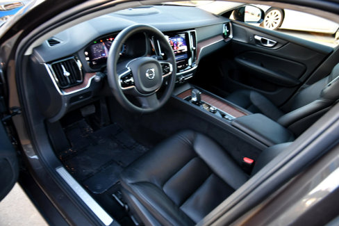 Used 2024 Volvo S60 B5 Plus image 24