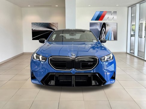 New 2026 BMW M5 w/ Carbon Package image 2