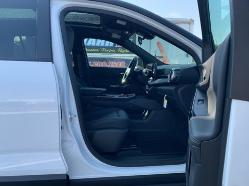 New 2026 Chevrolet Equinox LT w/ Convenience Package II image 29