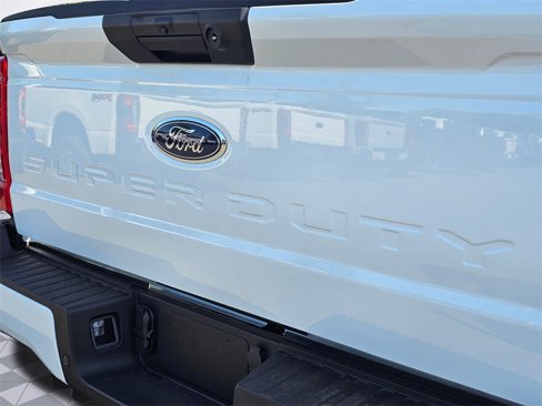 New 2026 Ford F350 4x4 Crew Cab Super Duty image 17