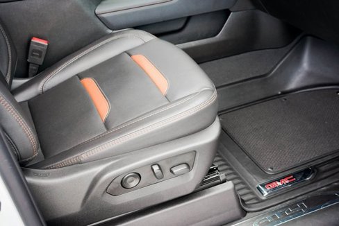 Used 2023 GMC Sierra 1500 AT4 w/ Technology Package image 35