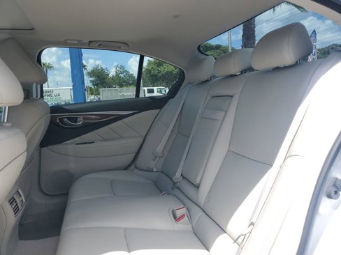 Used 2019 INFINITI Q50 Luxe image 16