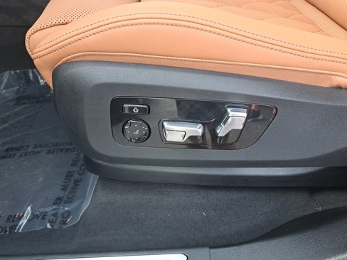 New 2026 BMW X7 xDrive40i w/ M Sport Package image 23