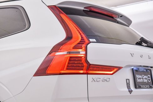 Certified 2025 Volvo XC60 T8 Plus w/ Protection Package Premier image 11