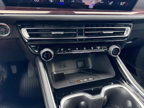 New 2026 Chevrolet Traverse Z71 image 19
