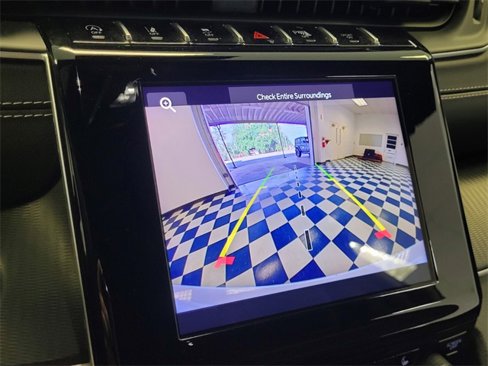 Used 2024 Jeep Grand Cherokee Altitude image 16