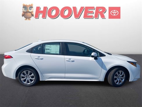 New 2026 Toyota Corolla LE image 2