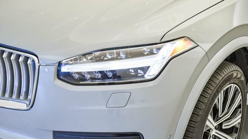 Certified 2025 Volvo XC90 B6 Plus image 9