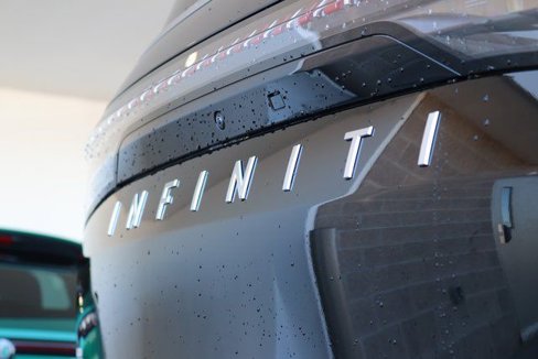 New 2025 INFINITI QX80 Luxe image 21
