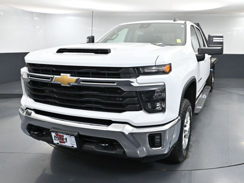 Used 2024 Chevrolet Silverado 2500 LT w/ Convenience Package image 12