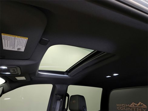 Used 2025 Chevrolet Silverado 1500 High Country w/ Technology Package image 20
