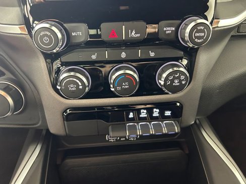Used 2025 RAM 1500 Big Horn image 24
