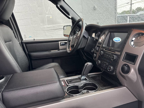 Used 2017 Ford Expedition EL Limited image 29