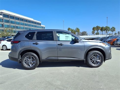 New 2026 Nissan Rogue S image 4