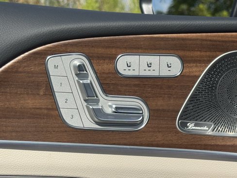 New 2026 Mercedes-Benz GLS 450 4MATIC image 17