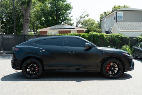 Used 2022 Lamborghini Urus image 18