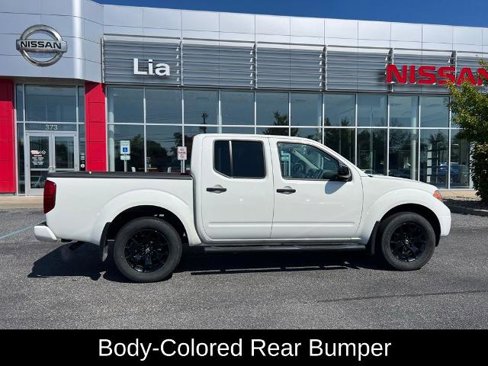 Certified 2021 Nissan Frontier SV w/ Midnight Edition Floor Mats image 17