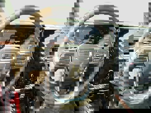 New 2025 GMC Yukon XL Denali w/ Sun & Power Step Package image 11