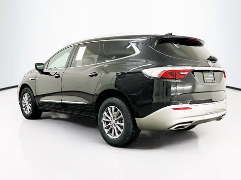 Used 2024 Buick Enclave Premium image 5
