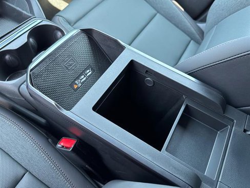 New 2026 GMC Terrain AT4 w/ Technology Package II image 30