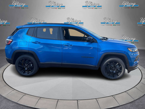 New 2026 Jeep Compass Latitude image 2