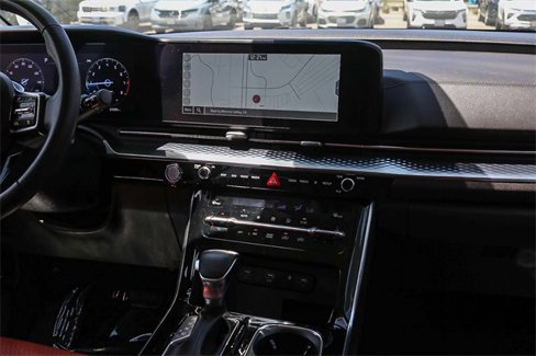 Used 2024 Kia Carnival SX Prestige image 15