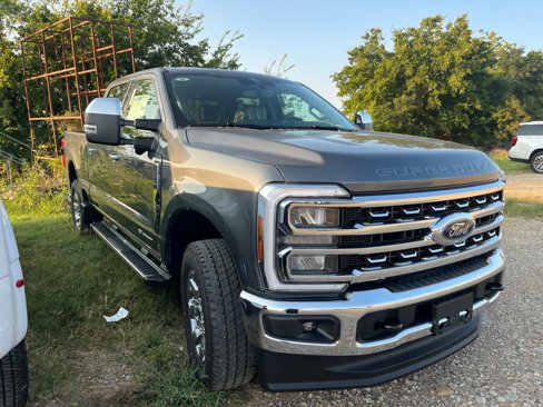 New 2026 Ford F250 Lariat w/ Chrome Package image 1