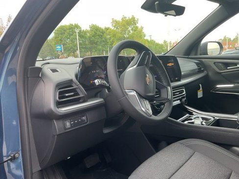 New 2026 Chevrolet Traverse LT w/ Driver Confidence Package image 11