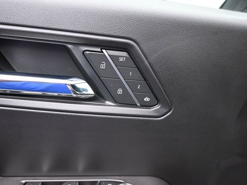 New 2026 GMC Canyon Denali image 17