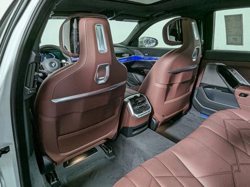New 2026 BMW 740i xDrive image 37