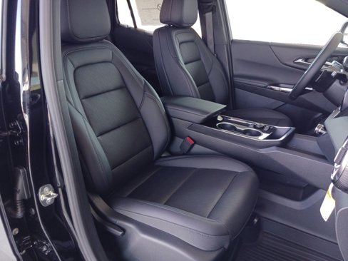 New 2026 Chevrolet Equinox LT w/ Convenience Package II image 24