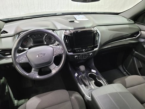 Used 2022 Chevrolet Traverse LT image 4