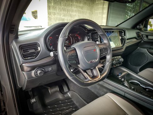 Used 2024 Dodge Durango GT image 2