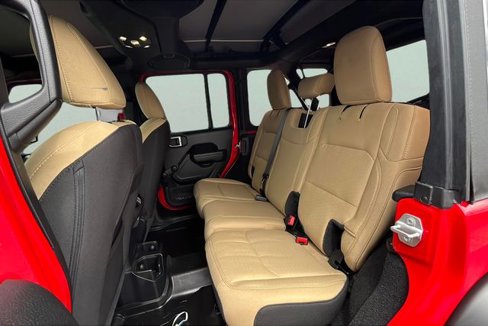 Used 2023 Jeep Wrangler Willys image 16