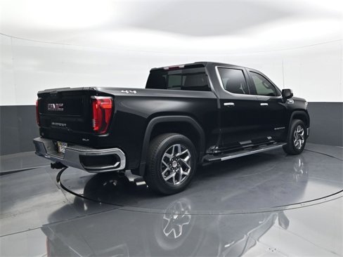 Used 2023 GMC Sierra 1500 SLT w/ SLT Premium Package image 5