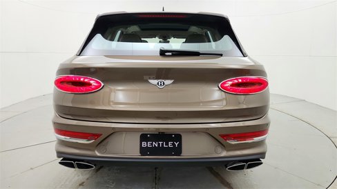New 2025 Bentley Bentayga image 40