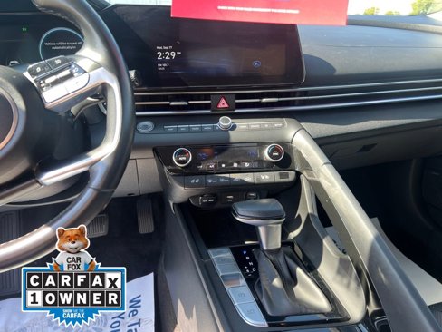 Used 2022 Hyundai Elantra Limited image 22