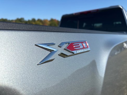 New 2026 GMC Sierra 2500 SLE w/ SLE Value Package; image 10