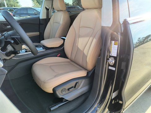 New 2025 Audi Q8 Premium image 6
