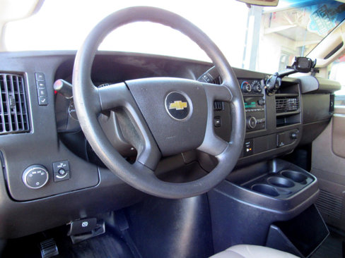 Used 2017 Chevrolet Express 2500 image 17