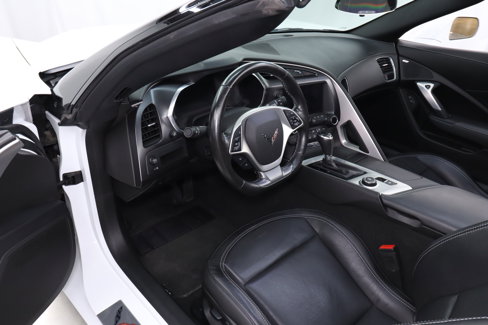 Used 2019 Chevrolet Corvette Stingray Coupe w/ 1LT image 15