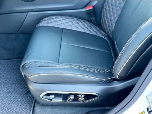 New 2025 Jeep Grand Cherokee Summit image 14