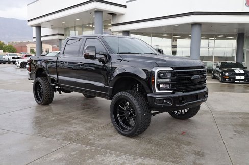 Used 2025 Ford F350 Platinum w/ Platinum Plus Package image 8