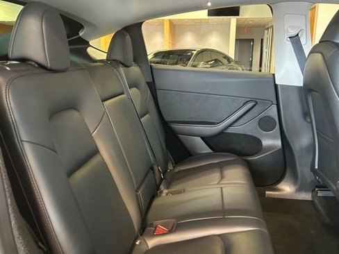Used 2023 Tesla Model Y Long Range image 23