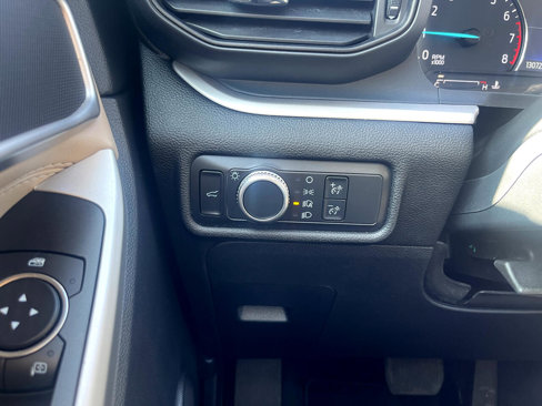 Used 2021 Ford Explorer XLT image 28