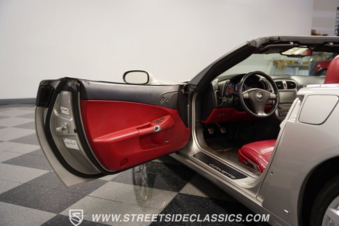 Used 2006 Chevrolet Corvette Convertible w/ Preferred Equipment Group image 36