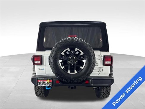 Used 2023 Jeep Wrangler Unlimited w/ 8.4" Radio Group image 6